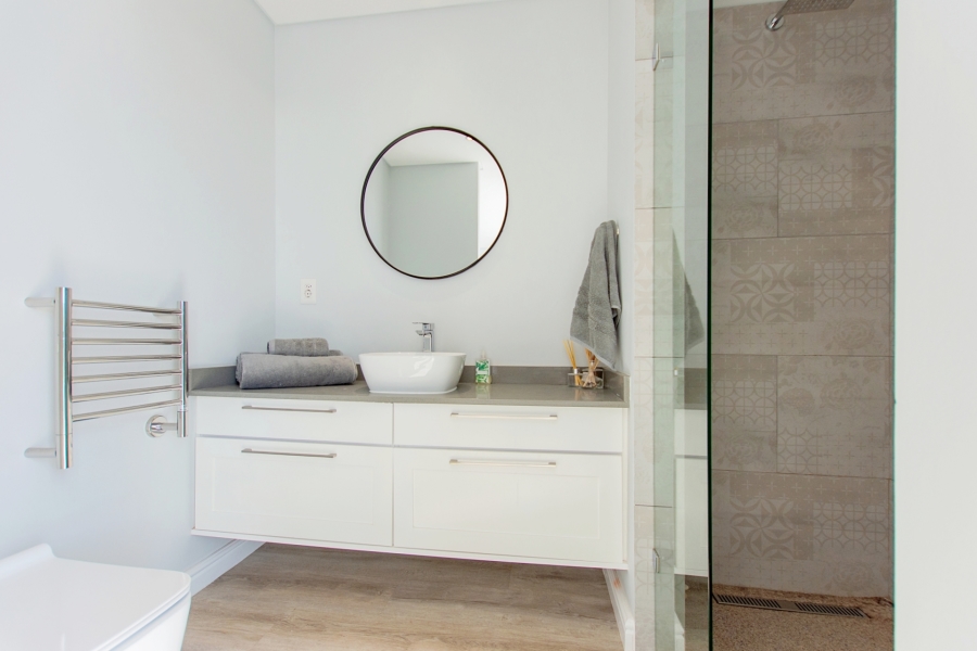 5 Bedroom Property for Sale in Calypso Beach Western Cape